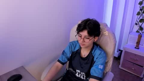 nathalyy_ds online show from 09/10/25, 08:09