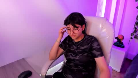 nathalyy_ds online show from 02/11/26, 07:41