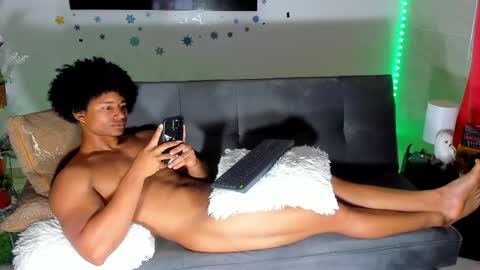 Snapshot of nathan_sexy247 chatting on 04/21/26, 11:07 Nathan online show from 04/21/26, 11:07