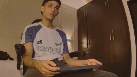 nathan_shimmer online show from 12/22/25, 09:01