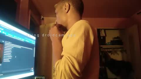 nathanbutler0 online show from 10/19/25, 11:05