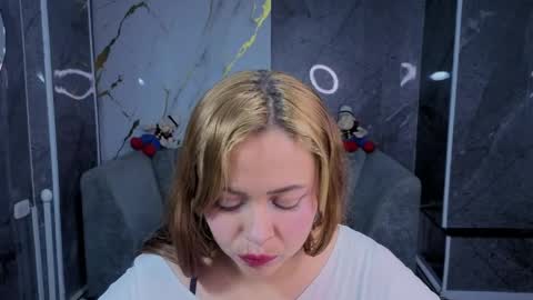 natasha online show from 05/12/26, 03:03