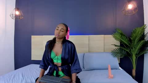 Snapshot of nathy_ross chatting on 02/12/25, 04:33 nathy_ross online show from 02/12/25, 04:33