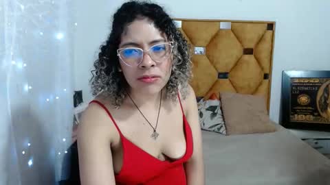 nathy_voyeur online show from 03/19/26, 06:17
