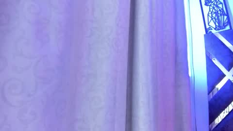 nati_fresh online show from 10/16/25, 07:48