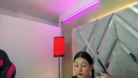 nati_fresh online show from 01/13/26, 07:41