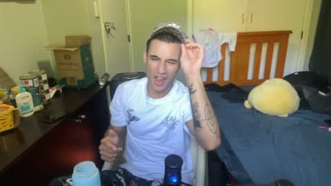 native_boy2 online show from 02/14/26, 07:32