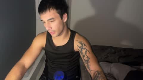 native_boy2 online show from 04/23/26, 02:52