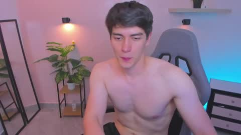 Snapshot of natte__ chatting on 04/01/26, 10:07 Nathaniel online show from 04/01/26, 10:07