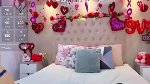 Snapshot of nattyqueen_ chatting on 02/21/25, 02:27 NattyQueen online show from 02/21/25, 02:27