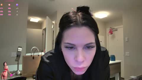 NATTY FIERROS online show from 01/12/25, 06:06