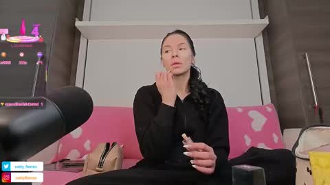 NATTY FIERROS online show from 02/14/25, 05:57