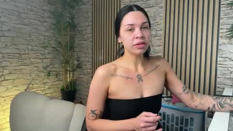 NATTY FIERROS online show from 12/18/25, 08:48