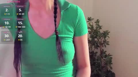 peach online show from 10/15/25, 07:08