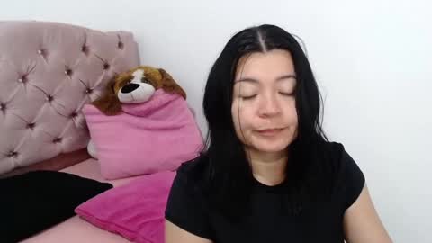 Snapshot of naturally_mature chatting on 12/18/24, 05:59 Sammy online show from 12/18/24, 05:59