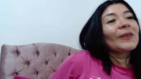 Snapshot of naturally_mature chatting on 12/28/24, 12:04 Sammy online show from 12/28/24, 12:04