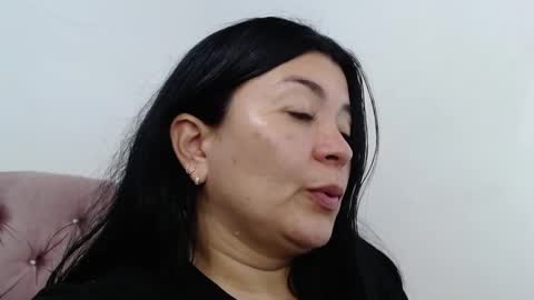 Snapshot of naturally_mature chatting on 01/04/25, 03:29 Sammy online show from 01/04/25, 03:29