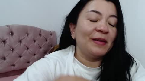 Snapshot of naturally_mature chatting on 01/06/25, 08:57 Sammy online show from 01/06/25, 08:57