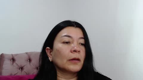 Snapshot of naturally_mature chatting on 01/12/25, 05:56 Sammy online show from 01/12/25, 05:56