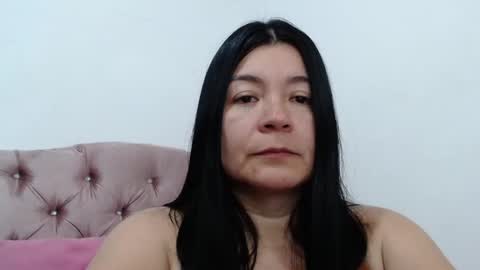 Snapshot of naturally_mature chatting on 02/09/25, 04:04 Sammy online show from 02/09/25, 04:04