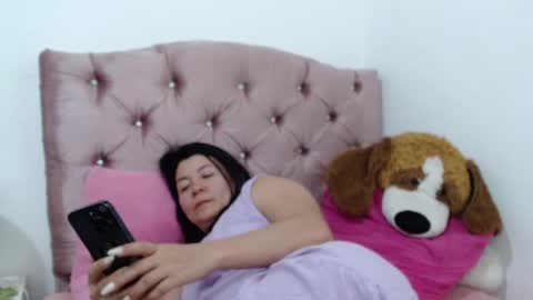 Snapshot of naturally_mature chatting on 02/09/25, 09:58 Sammy online show from 02/09/25, 09:58