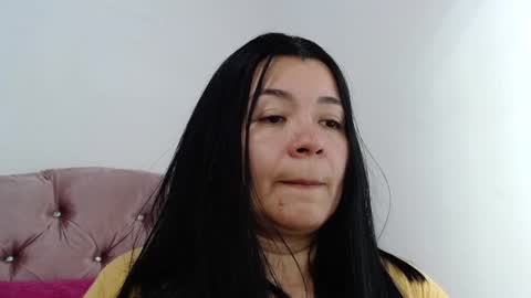 Snapshot of naturally_mature chatting on 02/12/25, 05:58 Sammy online show from 02/12/25, 05:58