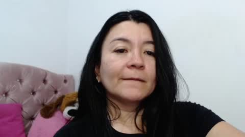 Snapshot of naturally_mature chatting on 03/04/25, 05:00 Sammy online show from 03/04/25, 05:00