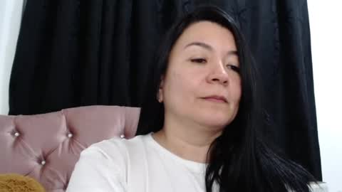 Snapshot of naturally_mature chatting on 03/06/25, 03:57 Sammy online show from 03/06/25, 03:57