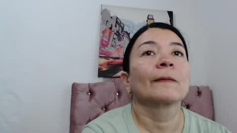 Snapshot of naturally_mature chatting on 04/23/26, 02:35 Sammy online show from 04/23/26, 02:35