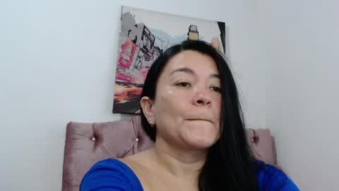 Snapshot of naturally_mature chatting on 04/28/26, 01:48 Sammy online show from 04/28/26, 01:48