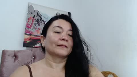 Snapshot of naturally_mature chatting on 05/09/26, 02:39 Sammy online show from 05/09/26, 02:39