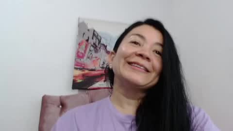 Snapshot of naturally_mature chatting on 05/23/26, 02:06 Sammy online show from 05/23/26, 02:06