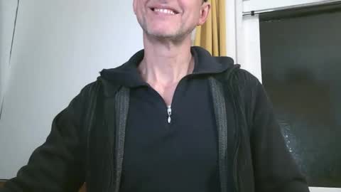 naturista25 online show from 10/19/25, 05:35