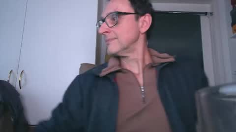 naturista25 online show from 12/05/25, 02:36