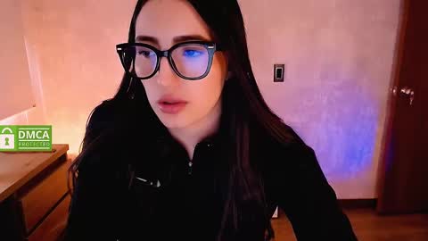 Natalia  Valeria online show from 02/15/25, 04:56