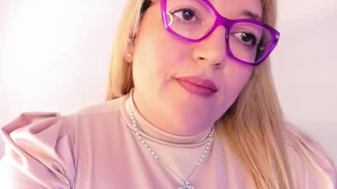 Nataly online show from 10/20/25, 09:43