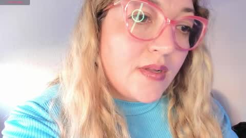 Snapshot of naty__mature_ chatting on 04/18/26, 05:17 Nataly online show from 04/18/26, 05:17