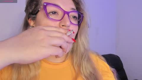 Snapshot of naty__mature_ chatting on 04/21/26, 01:42 Nataly online show from 04/21/26, 01:42