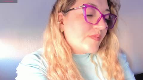 Snapshot of naty__mature_ chatting on 05/11/26, 05:54 Nataly online show from 05/11/26, 05:54