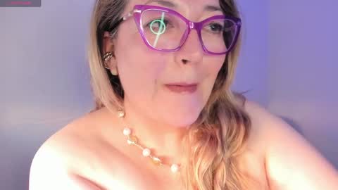 Snapshot of naty__mature_ chatting on 05/26/26, 06:37 Nataly online show from 05/26/26, 06:37