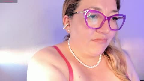 Snapshot of naty__mature_ chatting on 06/02/26, 06:32 Nataly online show from 06/02/26, 06:32