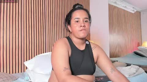 Snapshot of naty_bustos chatting on 05/18/26, 02:51 naty bustos online show from 05/18/26, 02:51
