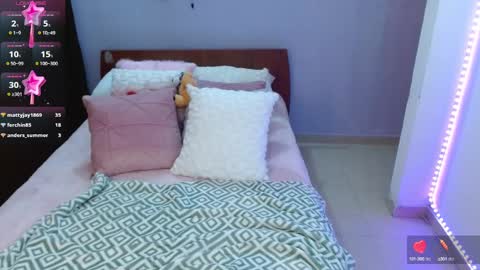 Snapshot of naty_sweet21 chatting on 12/22/24, 04:28 Natalia online show from 12/22/24, 04:28