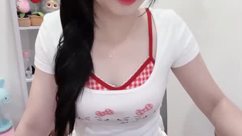 Snapshot of natycutiegirl chatting on 06/19/26, 02:16 Kiki online show from 06/19/26, 02:16