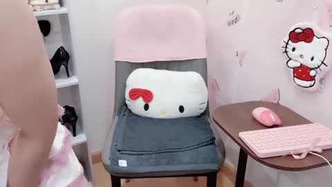 Snapshot of natycutiegirl chatting on 07/05/26, 04:19 Kiki online show from 07/05/26, 04:19