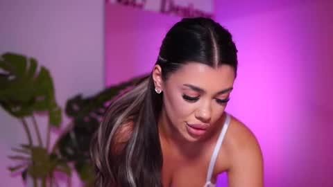 Naty online show from 03/03/25, 11:22