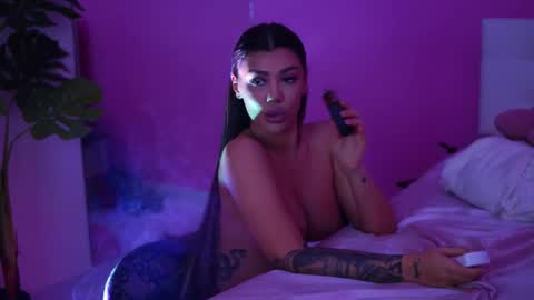 Naty online show from 03/08/25, 11:27