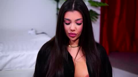 Naty online show from 10/05/25, 09:18