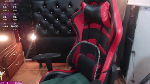 Sofia  IG Natykors08 online show from 10/24/25, 10:17