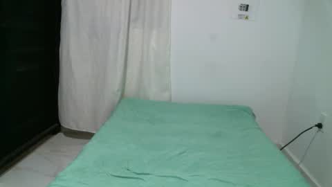 Snapshot of natyscoth chatting on 02/01/25, 02:47      online show from 02/01/25, 02:47